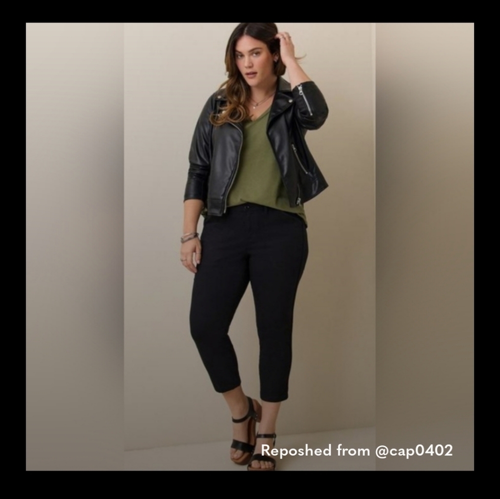Torrid Black Cropped Pants